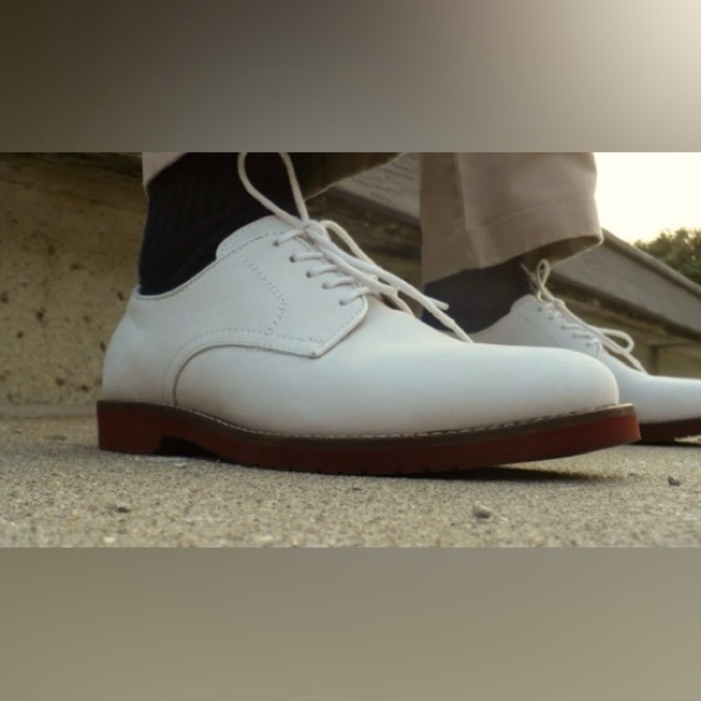 Bass Men's Cream Suede Shoes